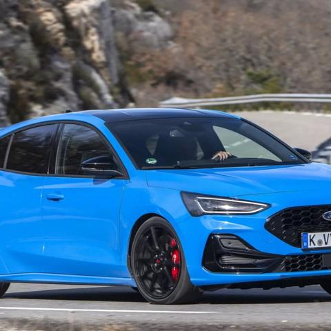 热血江湖sf微变版排行大洗牌！2025宝藏服真实存活报告