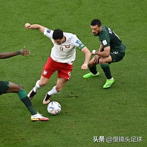 FIFA16莱万神速破纪录：9分钟狂揽5球能力解析揭秘