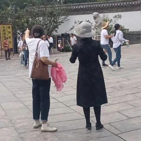 追忆往昔，DNF历年国庆套装全解析