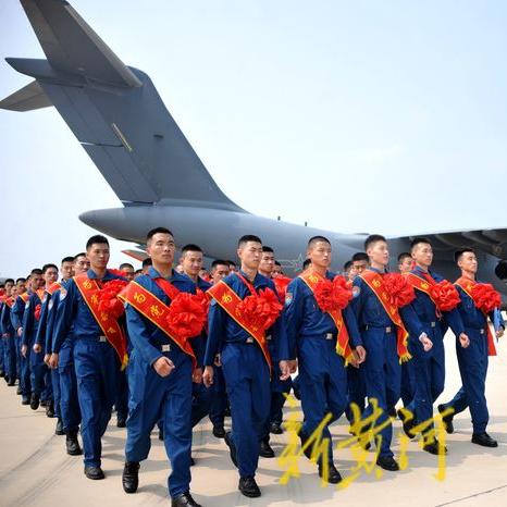 《绝地求生》飞行员套装获取攻略:轻松解锁飞行员装备新技巧 《绝地求生》飞行员套装获取攻略:轻松解锁飞行员装备新技巧