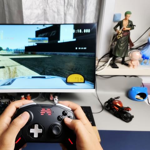 qq飞车服务器（  手机手柄怎么连接）