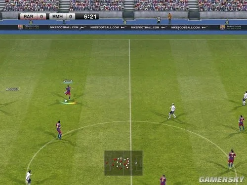 实况足球2010必杀技揭秘:掌握强制移动,掌控球场节奏 实况足球2010必杀技揭秘:掌握强制移动,掌控球场节奏