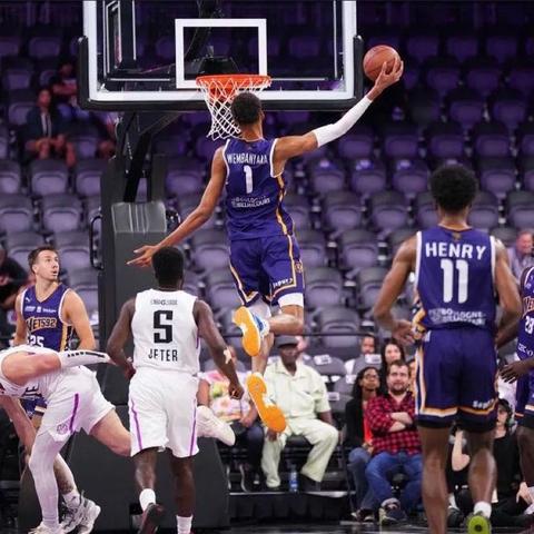 NBA2K16MC选秀攻略：赛季制最强阵容打造技巧揭秘