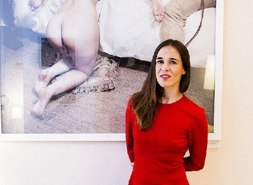 揭秘亚洲自拍:偷偷拍摄背后的真实故事 揭秘亚洲自拍:偷偷拍摄背后的真实故事