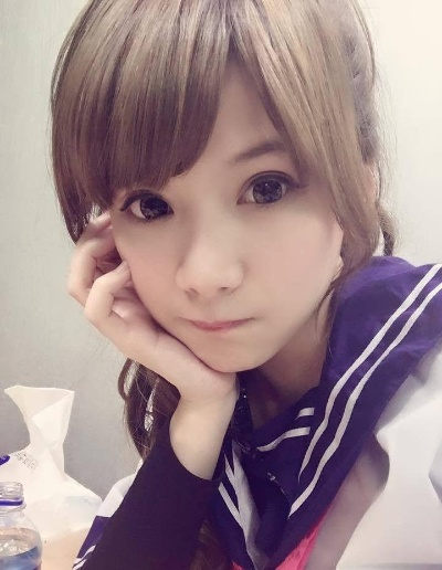 解婕翎个人资料曝光，甜美外型与火辣身材引人注目