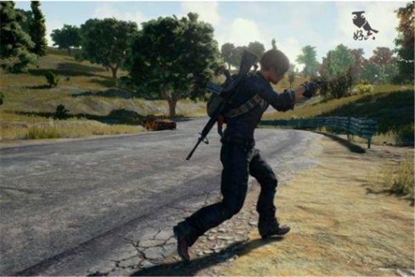 《绝地求生》枪法精通指南：卡视角与闪身技巧解析