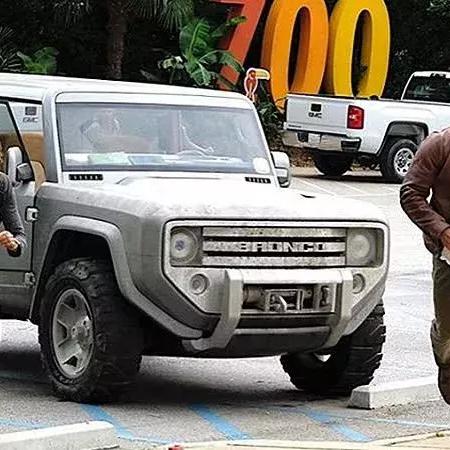 《绝地求生》武器原型深度解析，射击效果震撼揭秘！