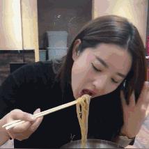 暗黑3彩虹关出什么,单手武器漂亮不