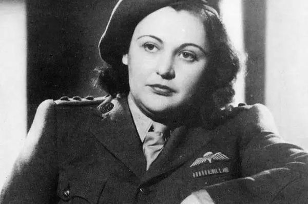 盟军敢死队3密码,二战女神南希