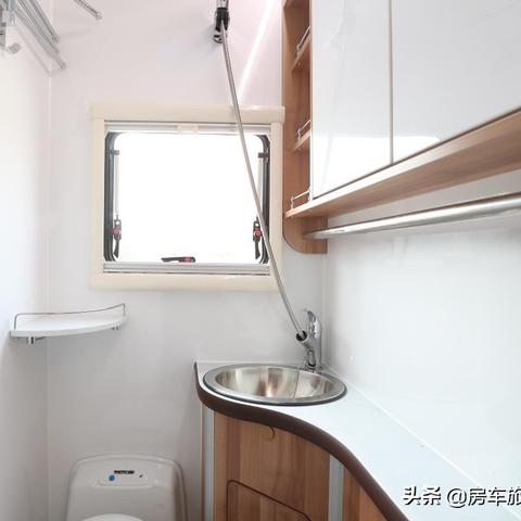 《植物大战僵尸3》水流攻略：揭秘全新升级机制，轻松掌控水路战术