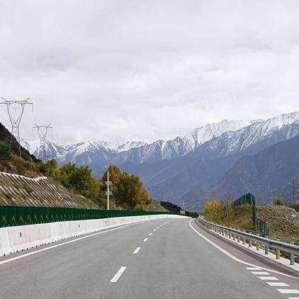 地铁逃生黑卡攻略：轻松解锁《和平精英》地铁逃生技巧秘籍