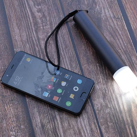 超自然装备升级！手电荧光棒续航时间揭秘，探索无限夜行力