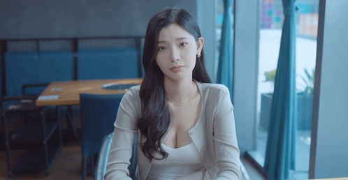 美女环绕独家壁纸大放送！《完蛋我被美女包围了2》必看攻略