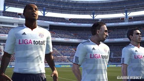 实况足球2011中文版下载：开启你的足球传奇之路