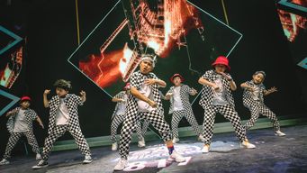 《幻想生活i》独家时装盛宴，尽享个性魅力新潮流