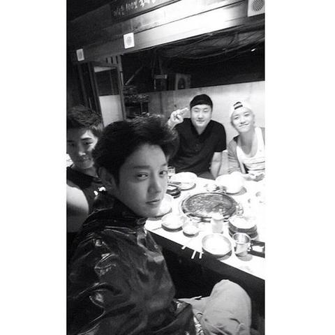 《胜利女神》新希望攻略：逃课挑战无难度，解锁记忆新篇章