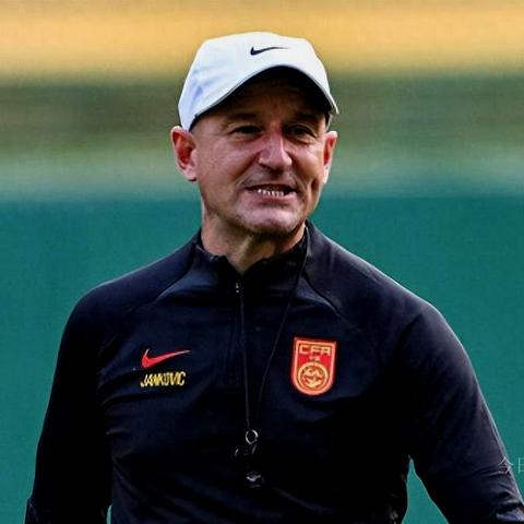 《胜利女神》新希望卡池必选攻略，解锁最强英雄阵容！