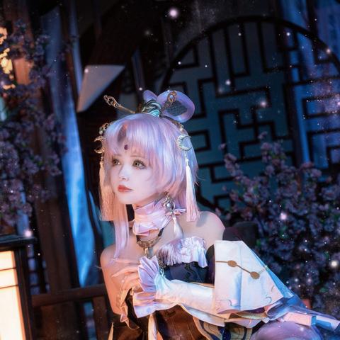 《崩坏星穹铁道》那刻夏C位攻略：最强输出搭配技巧揭秘