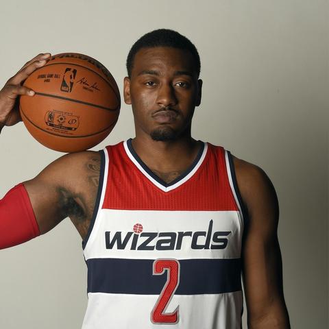 《高能英雄》竞技射击赛道新秀：挑战极限的射击黑马