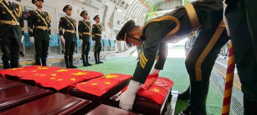 英雄回家，我们用最高礼遇迎接烈士！