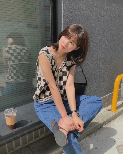 短发神秘网红安아랑:揭秘韩国小个子美女魅力新风尚 短发神秘网红安아랑:揭秘韩国小个子美女魅力新风尚