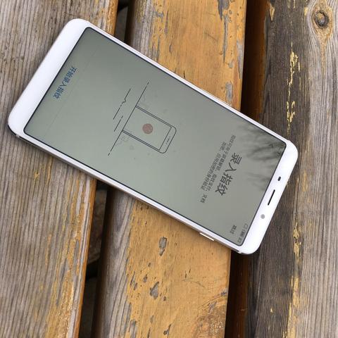 苹果弃用iPhone 17 Pro屏，三星接单新价值爆发
