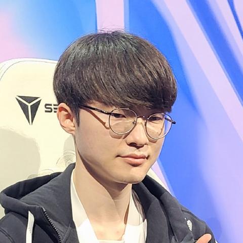 Faker的不败密码藏在哪？职业选手都在抄的LOL中单意识底层逻辑