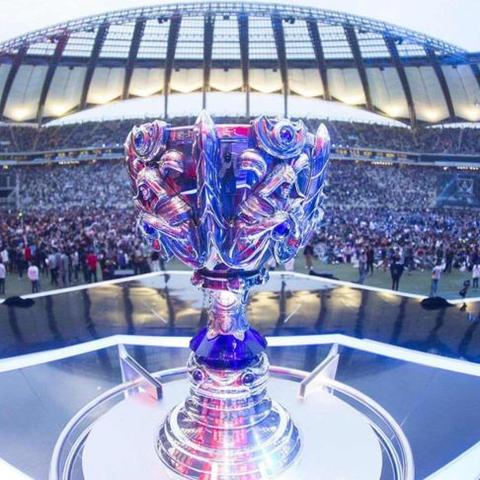 深度解析，LOL查询别人战绩的方法、意义与影响