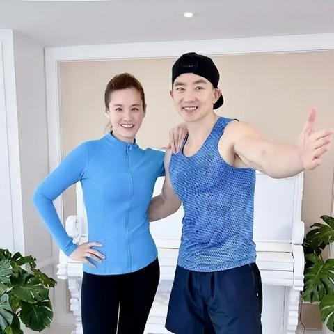 如何查看直播间人数?快速掌握实时观众数据方法 如何查看直播间人数?快速掌握实时观众数据方法