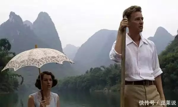 疯狂面纱：色彩与质感交织的狂想叙事，探寻狂热背后的心灵奥秘