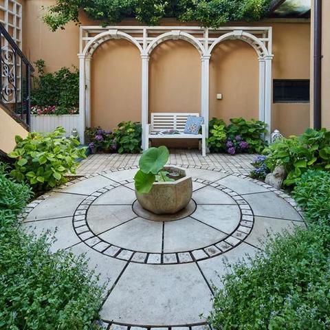 下载植物大战僵尸花园战争2，新手也能轻松搞定！