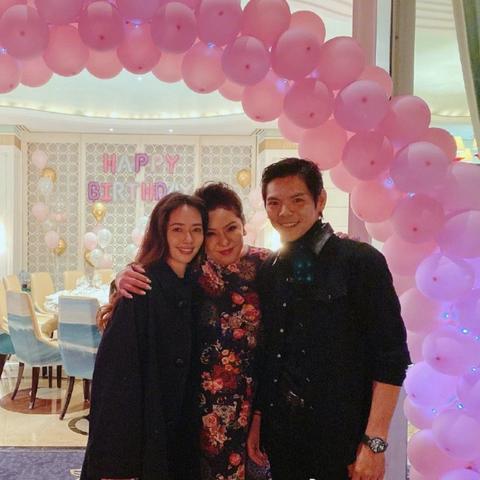 郭碧婷晒照引热议,尺度评价引发新话题:向太风格再现? 郭碧婷晒照引热议,尺度评价引发新话题:向太风格再现?