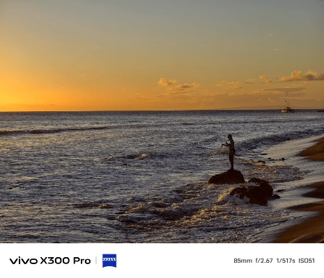 哪吒小米17 Ultra三摄革新,摄影新高度曝光! 哪吒小米17 Ultra三摄革新,摄影新高度曝光!