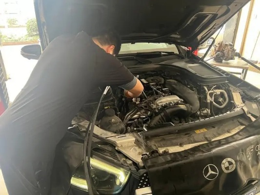 奔驰GLC提车次日趴窝,抖动难题新解法! 奔驰GLC提车次日趴窝,抖动难题新解法!