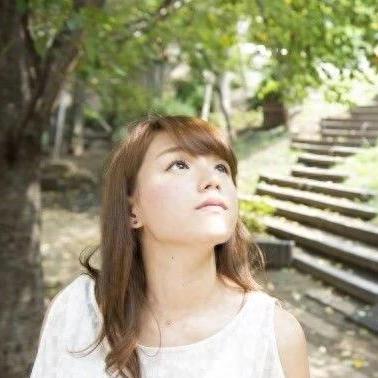 莜崎爱：从写真偶像到国际女神的成长之路