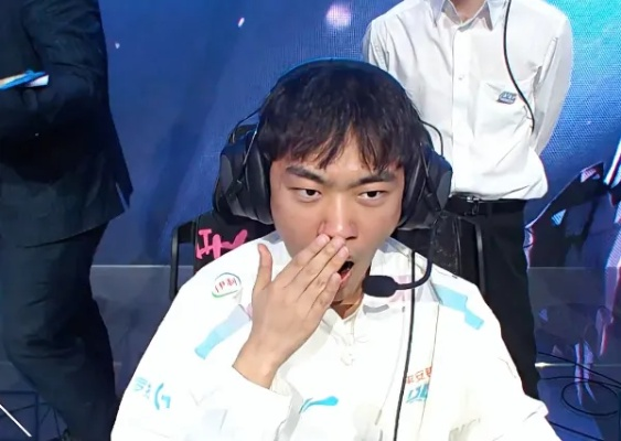 BLG新阵容引热议：全网唱衰，网友称“软脚虾”阵容恐难夺冠