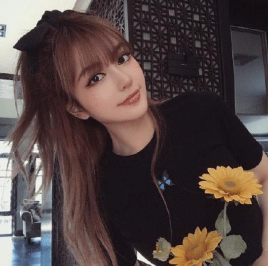 虞书欣4月狂掉粉300万，舆论漩涡中探寻新价值