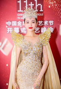 《胜利女神》时装盛宴：揭秘新潮流风尚