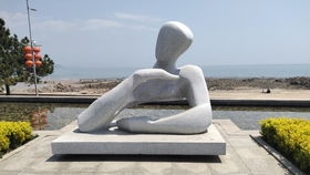 《棕色尘埃2》泰瑞丝雕像,海边天使新价值绽放 《棕色尘埃2》泰瑞丝雕像,海边天使新价值绽放