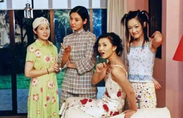 刘若英晒粉红女郎旧照引泪目，开播20年，为什么我们还在怀念结婚狂？