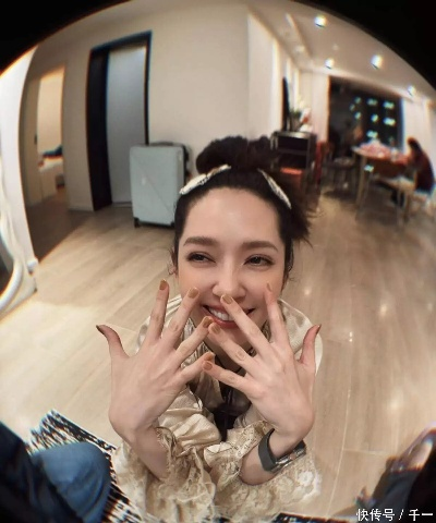 郭碧婷女儿社交圈争议：网友热议“不玩”非孤立现象