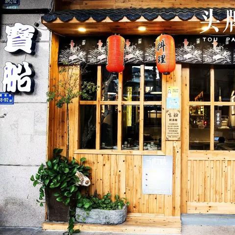 初代iPhone亮相苹果新店，见证科技老人晒经典传奇