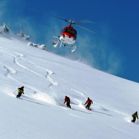 《午夜以南》女主形象大变：黑人变美女，审美升级引热议