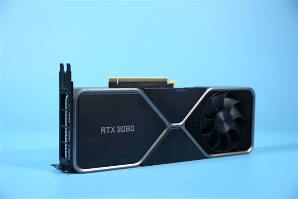 RTX 5080电源故障拒换货，用户怒斥：竟敢威胁烧房？