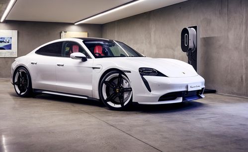 福特CEO盛赞小米SU7：中国版苹果，超越保时捷Taycan创新潮