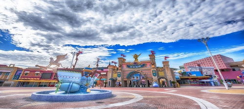 《女巨人新乐园：25平方公里城市全景大揭秘》