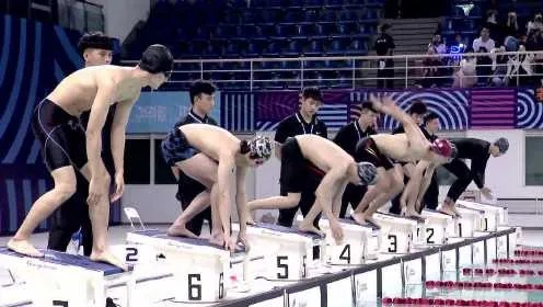 泳装福利揭秘：男生竞技场腿技囧态大揭秘