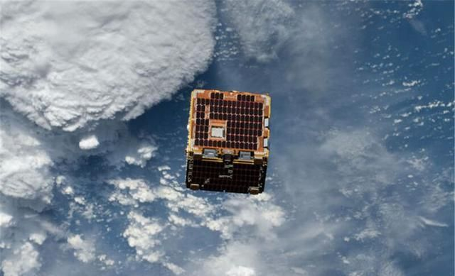 木质卫星创举：中山大学首射全球首颗木制外板验证星