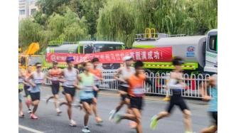 22万奖金激励下，50天马拉松“最快女护士”处分引关注