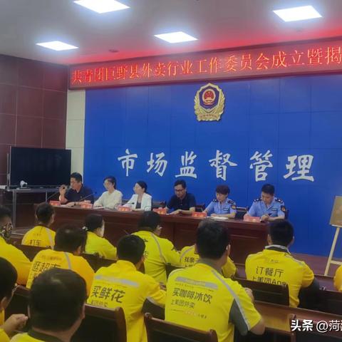 游戏里的美女骑手为什么总让玩家忍不住氪？从3个实战细节拆解隐藏的吸引力密码